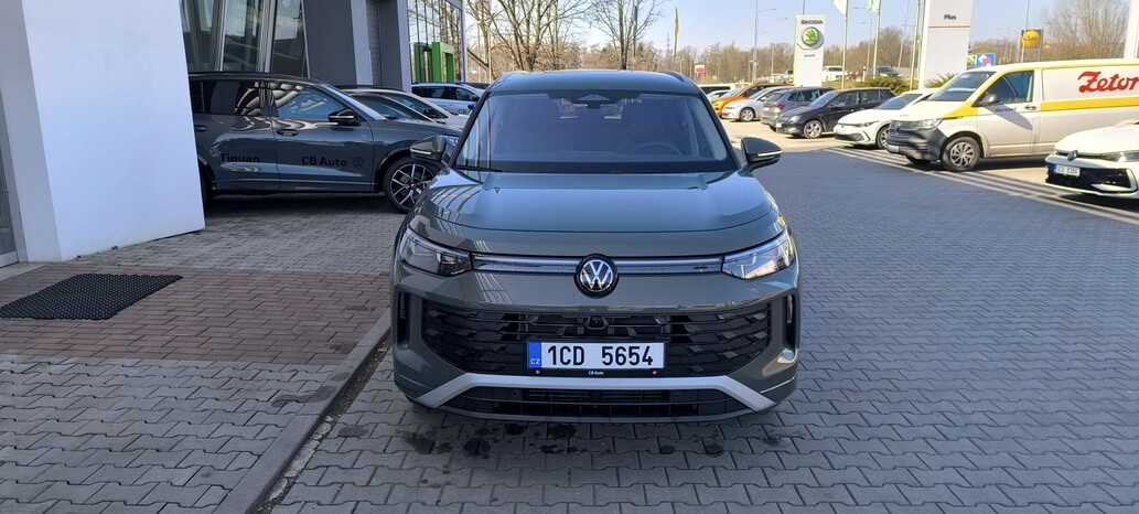 Volkswagen Tayron, People