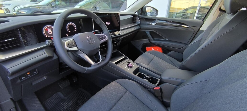 Volkswagen Tayron, People