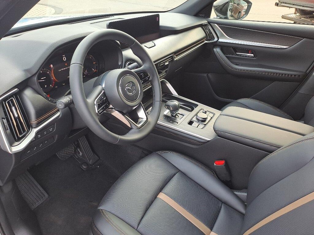 Mazda CX-60, HOMURA PLUS