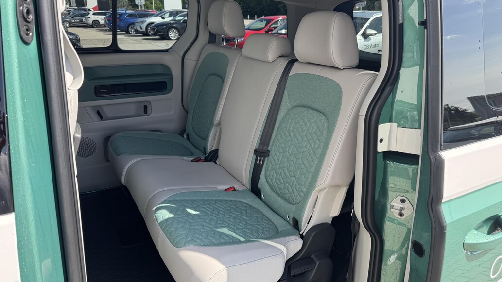 Volkswagen užitkové ID.Buzz, Pro