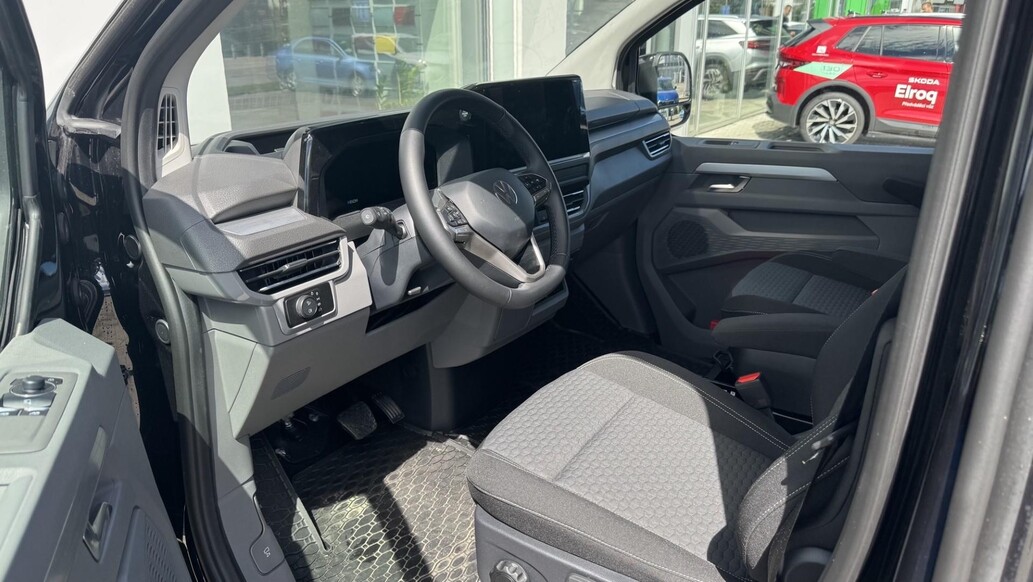 Volkswagen užitkové Caravelle, Life DR