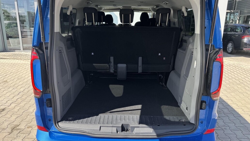 Volkswagen užitkové Caravelle, Life DR