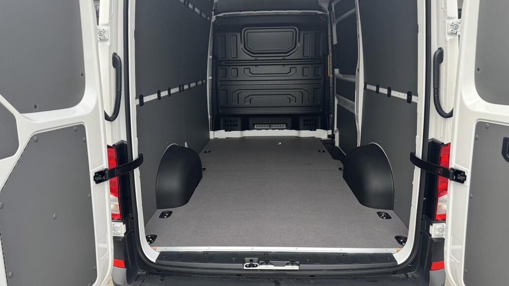 Volkswagen užitkov&eacute; Crafter, skř&iacute;ň 35 SR