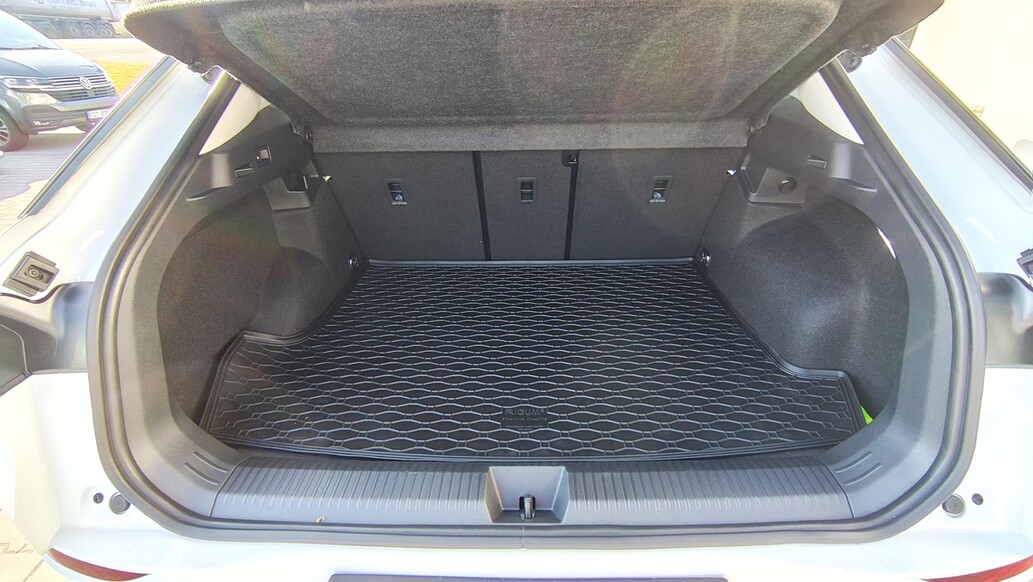Volkswagen T-Roc, Life