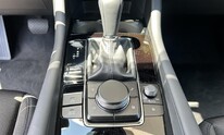 Mazda 3, Exclusive-Line