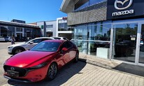 Mazda 3, EXCLUSIVE LINE