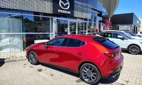 Mazda 3, EXCLUSIVE LINE