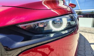 Mazda 3, EXCLUSIVE LINE