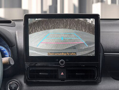 Interiér Mazda2 Hybrid