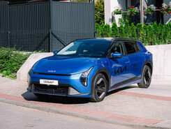 KIA EV4 exteriér