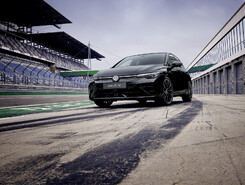 db2024au00820_medium