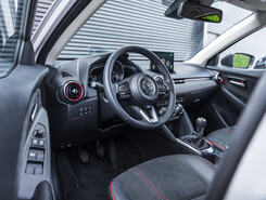 Interiér Mazda2