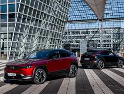 Exteriér Mazda CX-30 R-EV