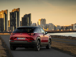 Exteriér Mazda CX-30 R-EV