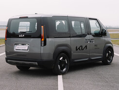 KIA PV5