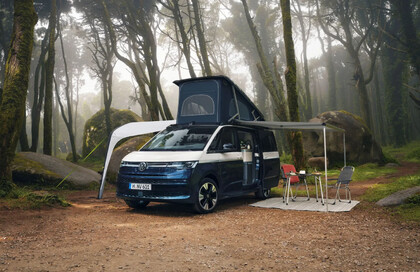 Nov&aacute; &eacute;ra cestov&aacute;n&iacute;: Volkswagen California 2026