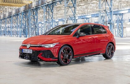 Volkswagen představuje Golf GTI EDITION 50
